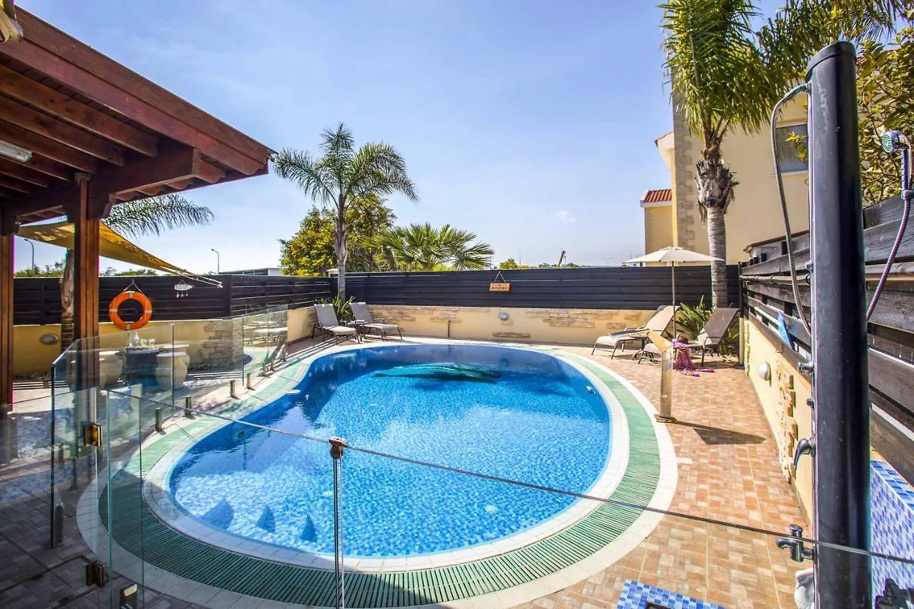Tropical Beach Villa Ayia Napa